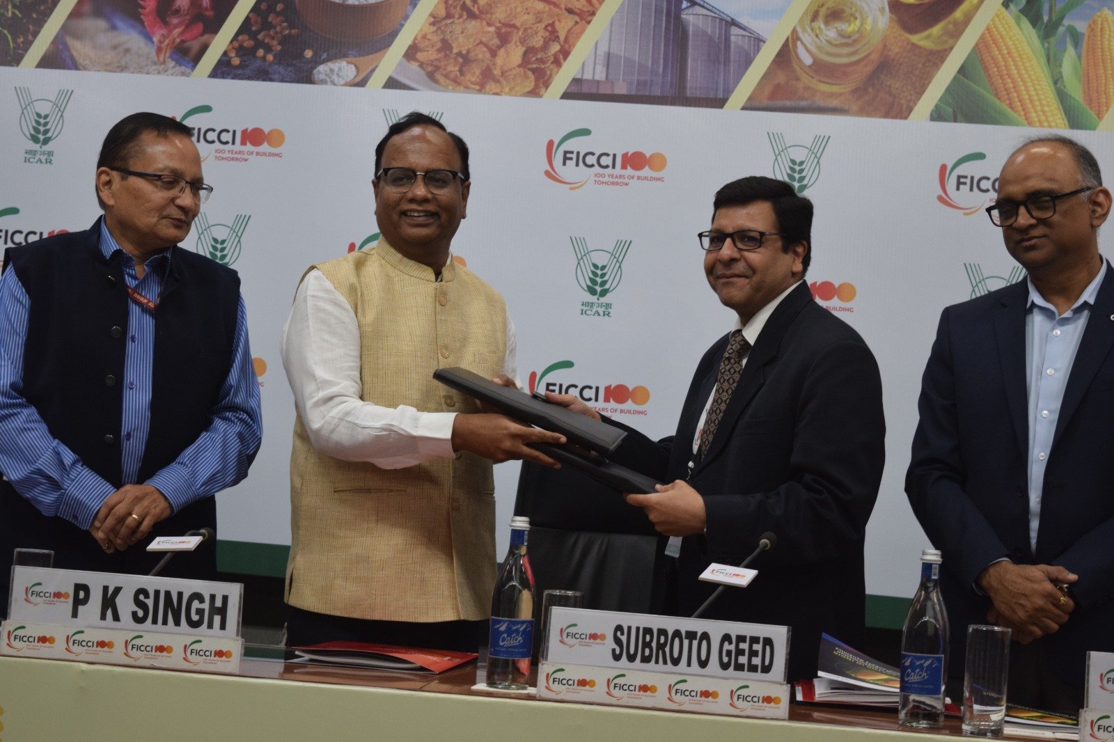 ICAR-IIMR Signs MoU with FICCI for Strengthening Maize Ecosystem